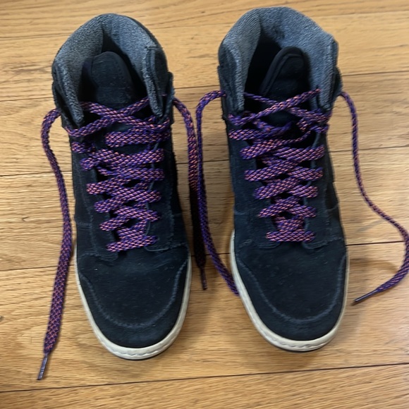 Nike high top black suede sneakers. Sold out everywhere - Picture 3 of 9